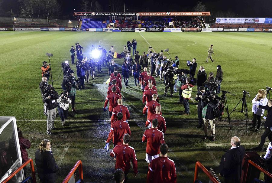 British, German soldiers play Christmas truce centenary match