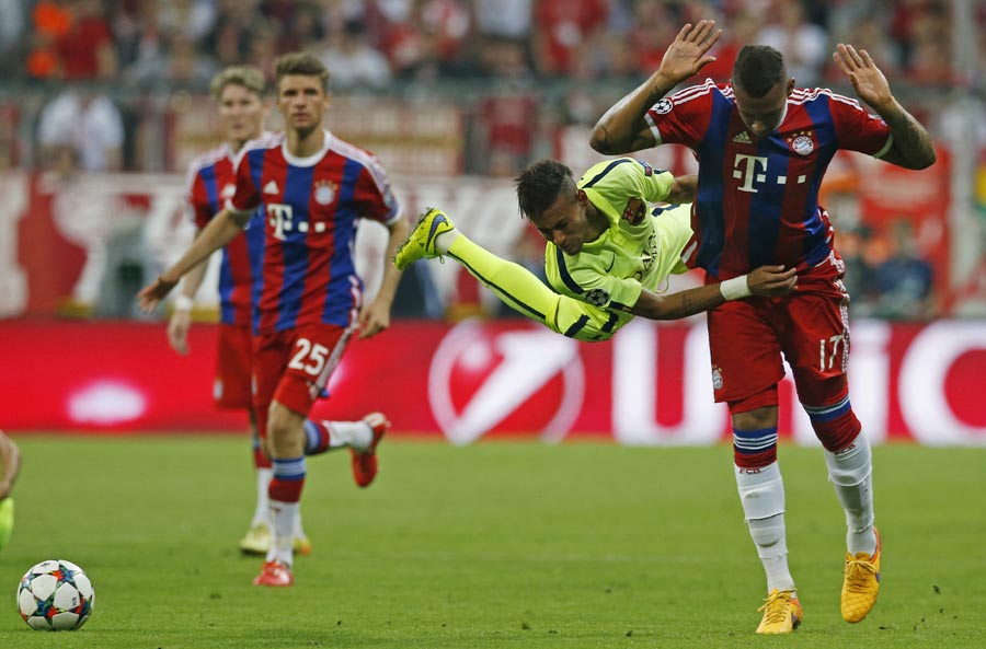 Barca survives Bayern fightback to reach Champions League final