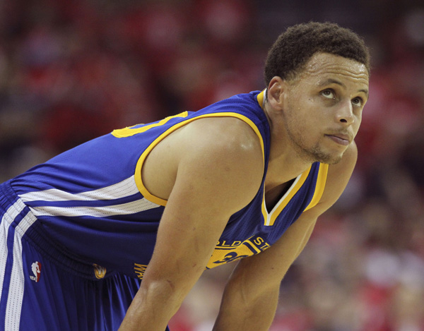 Curry suffers injury scare as Rockets avoid sweep