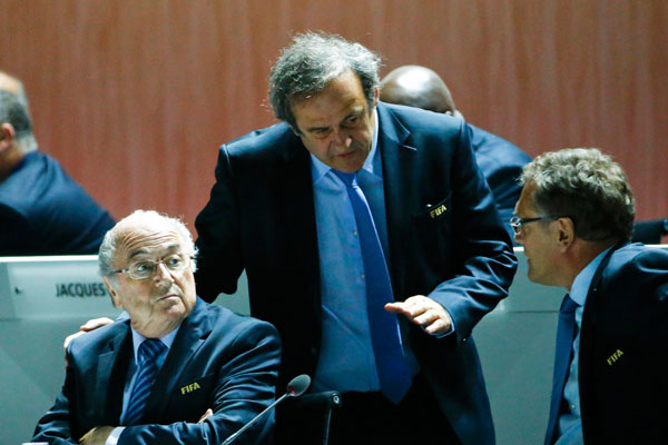 Blatter, Platini suspended from soccer by FIFA's ethics body