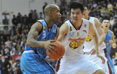 Steven Marbury leads Beijing past Guangdong