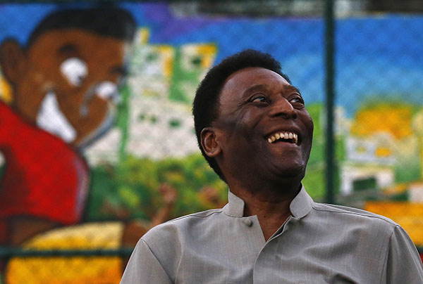 Pele reminds Brazil it must play as a team