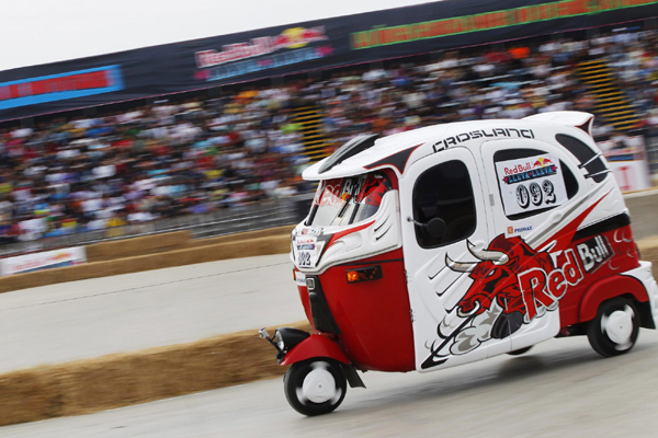 Three-wheeled taxi vehicle race in Peru