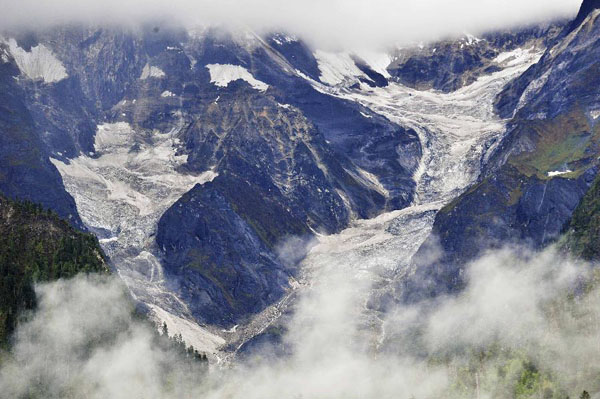 Beautiful Midui Glacier in Bomi county