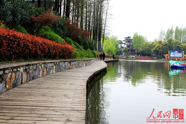 Baikuzhou Park in Nanjing