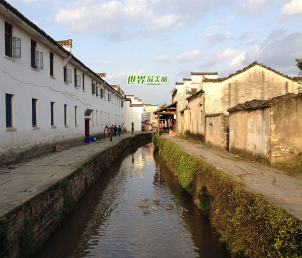 Serene Tangmo Village in Anhui