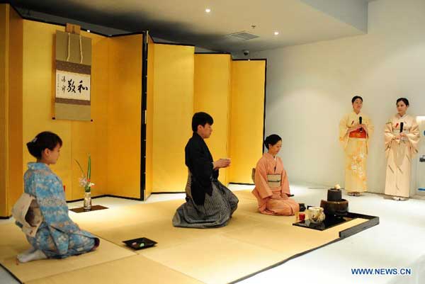 Traditional Japanese cultural exhibition held