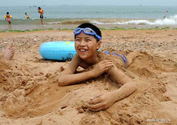 Beach resorts in Qingdao open to public