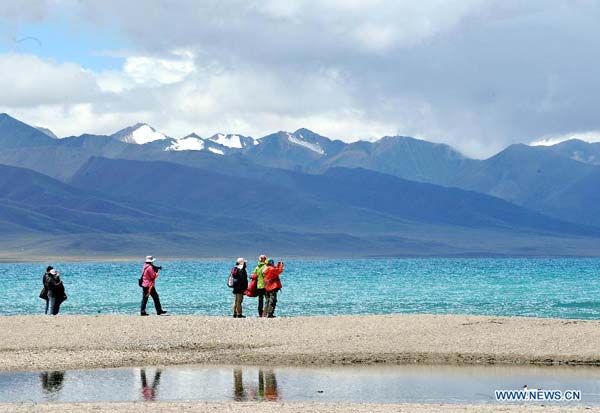 Nam Co Lake embraces tourism peak in Tibet