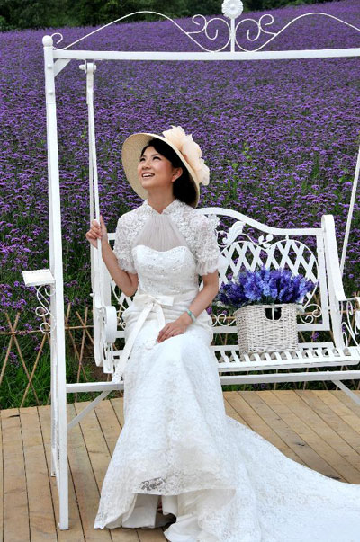 Lavender theme park opens to tourists in Dalian