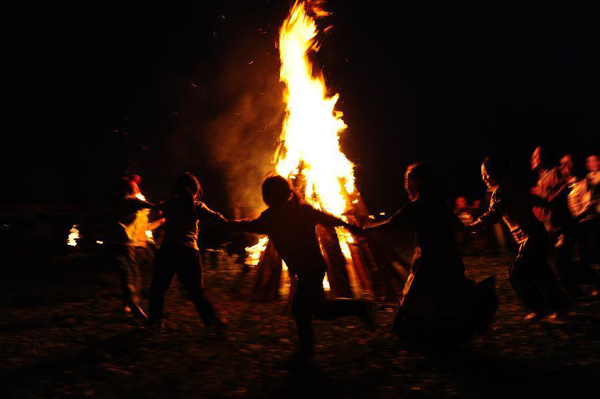 Yi ethnic group celebrites Torch Festival