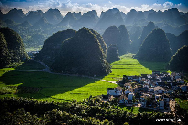 Wanfenglin: national geological park in SW China's Guizhou