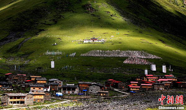 Fairyland-like 'Beauty Valley' in China's Sichuan