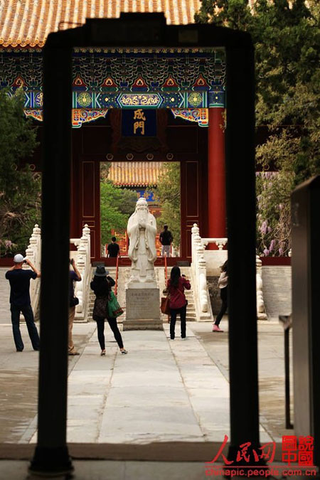 Three must-go hutongs, insight into old Beijing