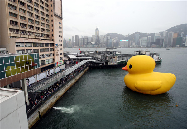 Hong Kong hails the return of the duck