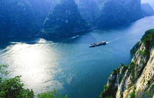 Yangtze River:Combining historical and Modern China