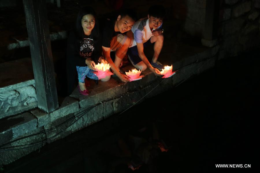 Ancient town Lijiang in SW China braces tourism peak