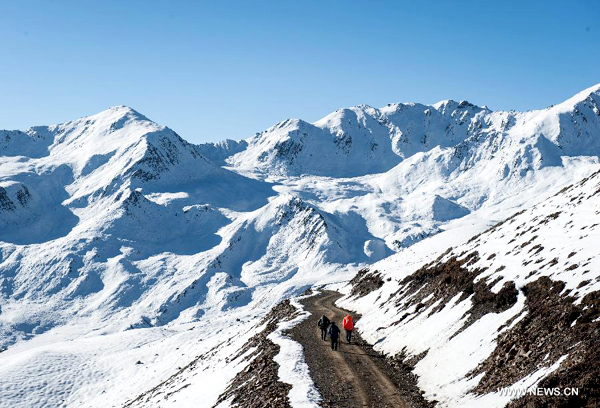 Scenery of Gongga Shan in SW China's Sichuan