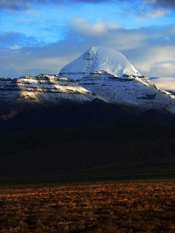 eautiful scenery of holy mountain in China's Tibet