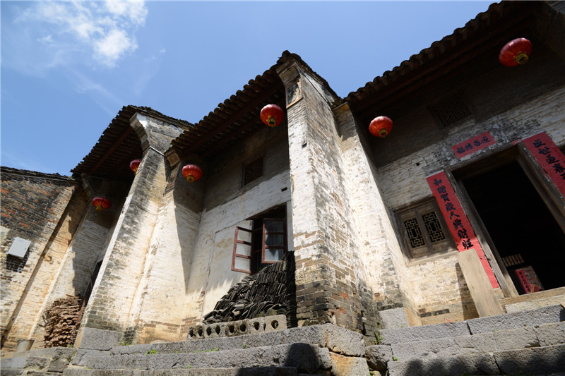 Thousand-year-old Huangyao town in deep mountains