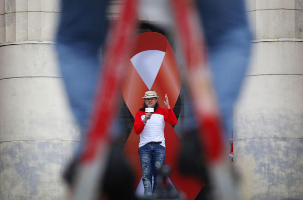 Students promote the awareness of AIDS in Taiwan