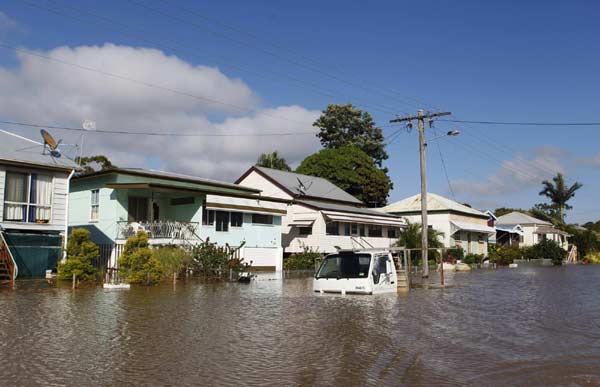 Floodwaters ease in Australia