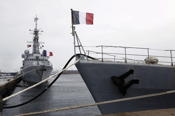 French warships in Libya to train navy