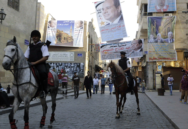 Egyptians vote in presidential polls