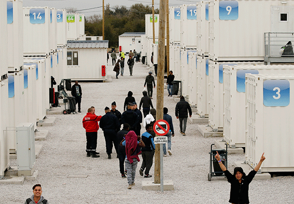France to begin moving migrant minors from Calais on Wednesday