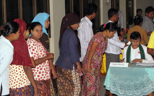 Multi-party general election begins in Myanmar