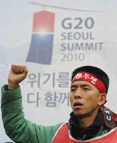 Thousands protest in Seoul before G20 summit