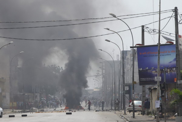 At least 20 killed in Cote d'Ivoire clashes