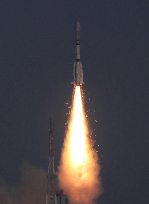 India communication satellite launch fails