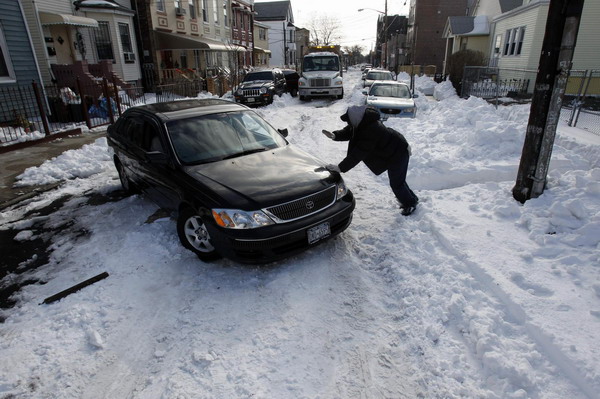 NY mayor under fire for handling of blizzard