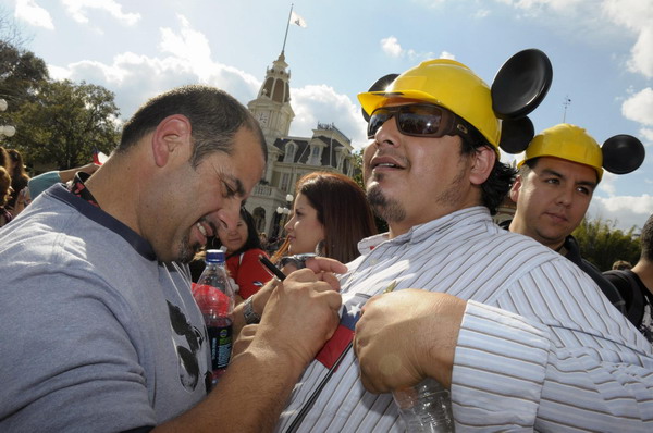 Disney welcomes Chilean miners and rescuers