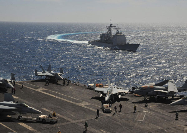 US navy ships close on Libya