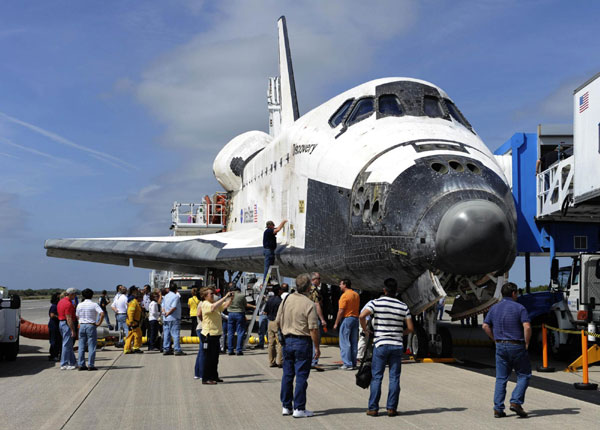 Museums compete for space shuttles