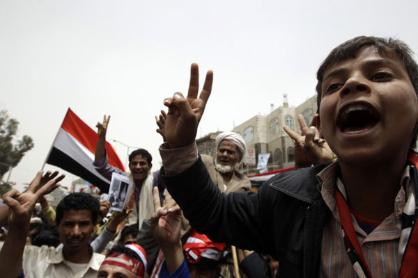 Yemeni protesters vow to escalate into strife