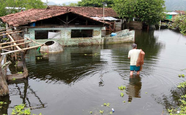 Heavy rains hit Colombian city