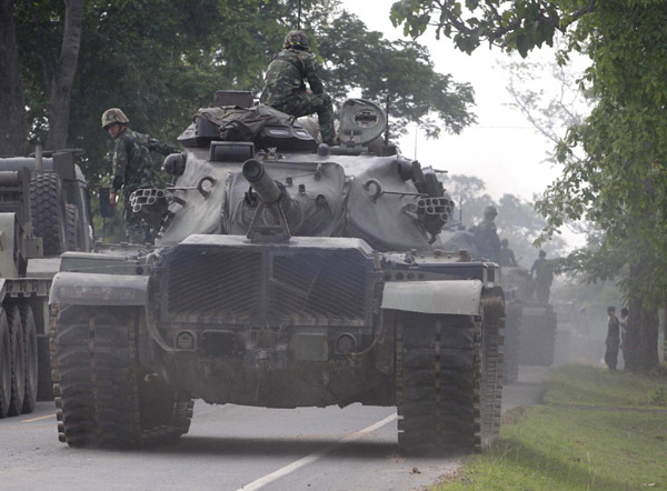 Cambodian, Thai troops exchange gunfire