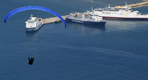 The annual Balkan paragliding competition