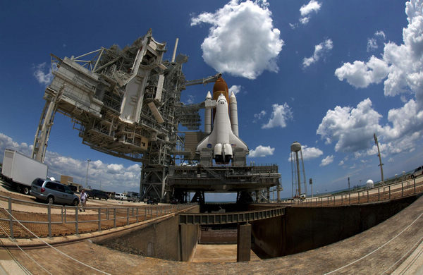 Endeavour ready to go; Giffords arrives to watch