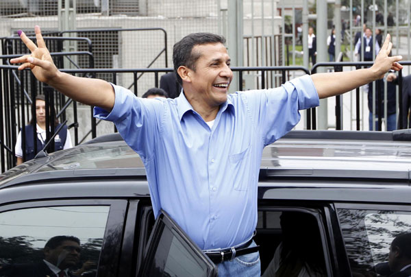 Leftist Humala wins Peru's presidential runoff