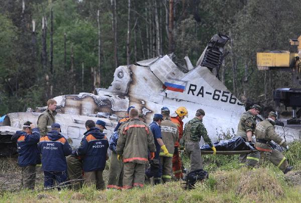 44 killed in Russian plane crash, 8 survivors