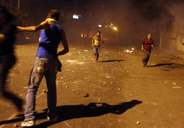 Egypt: Security forces clash with protesters