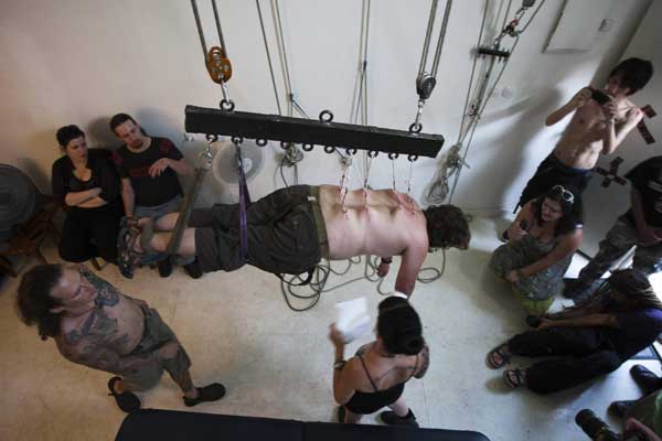 Body suspension convention in Israel
