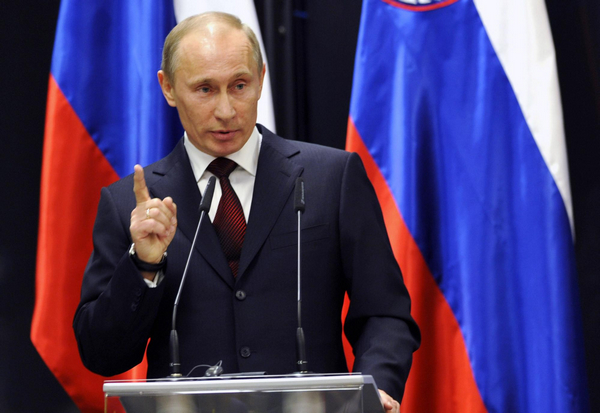 Putin considering Kremlin return-sources