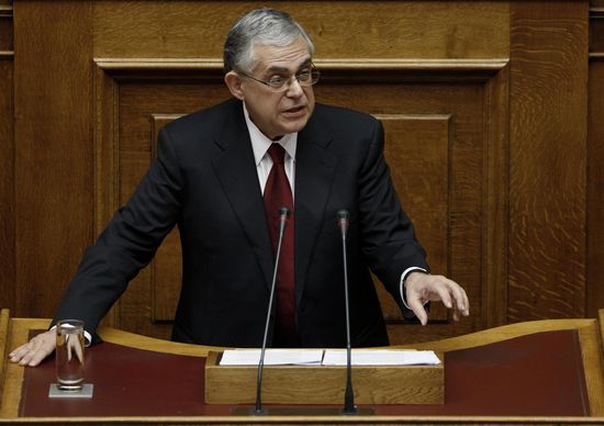 Greek faces new threat to bailout