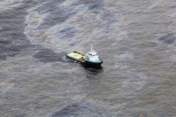Brazil opens probe into US oil giant on oil spill