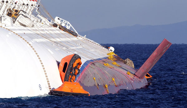 Explosions used for 29 missing on Italian liner